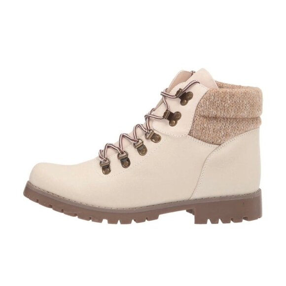 Cliffs by White Mountain PATHFIELD Women's Lace Up Lug Sole Booties Winter Boots - Picture 3 of 8